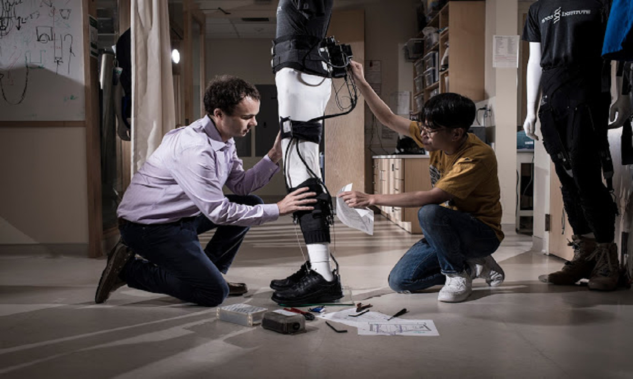 Smart Robotic Outfit For Stroke Patients